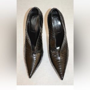 Archive 2011 BURBERRY PRORSUM POINTED TOE PYTHON SNAKESKIN PUMPS SHOES 37.5